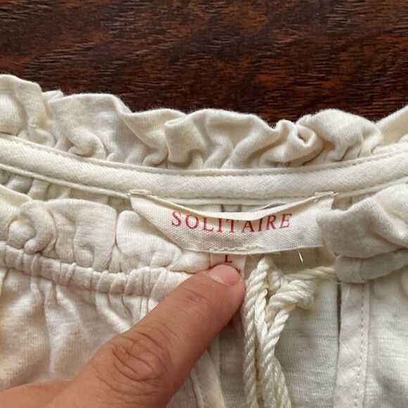 Solitaire Embroidered Floral Long sleeve Top Size L - Picture 4 of 8